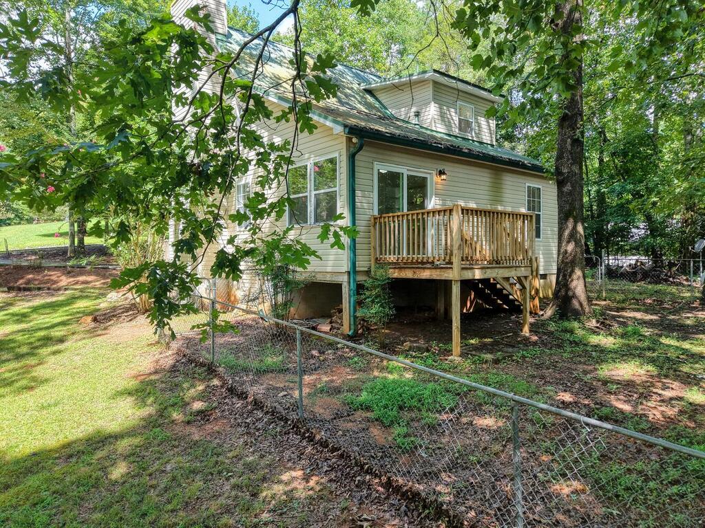 2092 Woodlake Lane