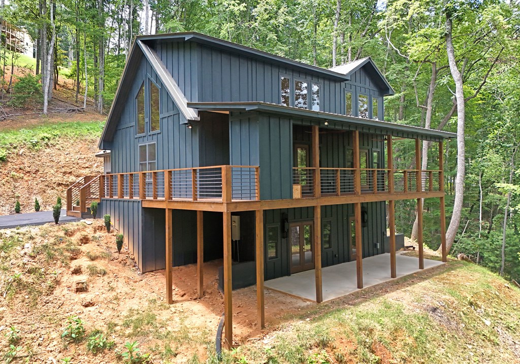 1264 Sunrock Mountain Road