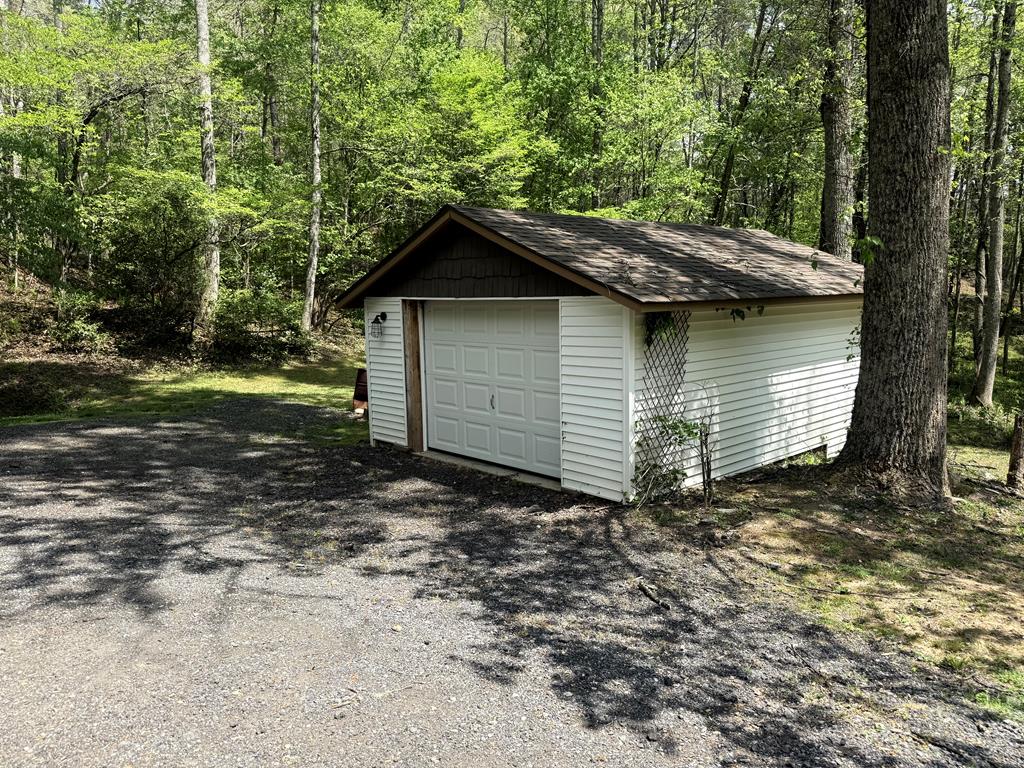 777 Williamstown Road