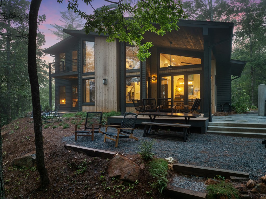 Ellijay, Georgia, 30540, United States, 4 Bedrooms Bedrooms, ,3 BathroomsBathrooms,Residential,Active,2017489