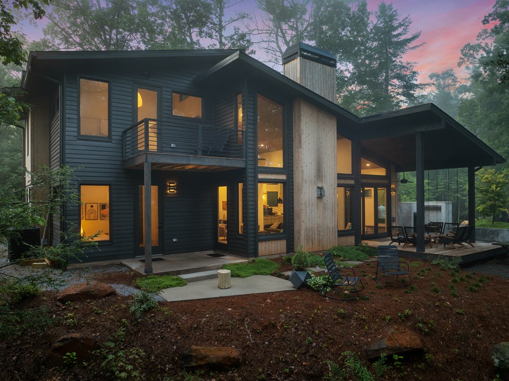 Ellijay, Georgia, 30540, United States, 4 Bedrooms Bedrooms, ,3 BathroomsBathrooms,Residential,Active,2017489