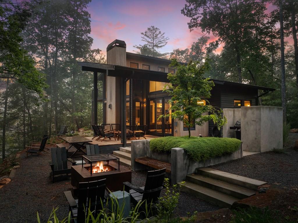 Ellijay, Georgia, 30540, United States, 4 Bedrooms Bedrooms, ,3 BathroomsBathrooms,Residential,Active,2017489