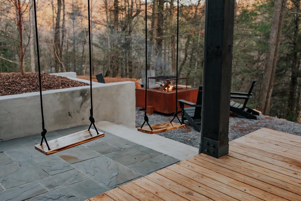 Ellijay, Georgia, 30540, United States, 4 Bedrooms Bedrooms, ,3 BathroomsBathrooms,Residential,Active,2017489