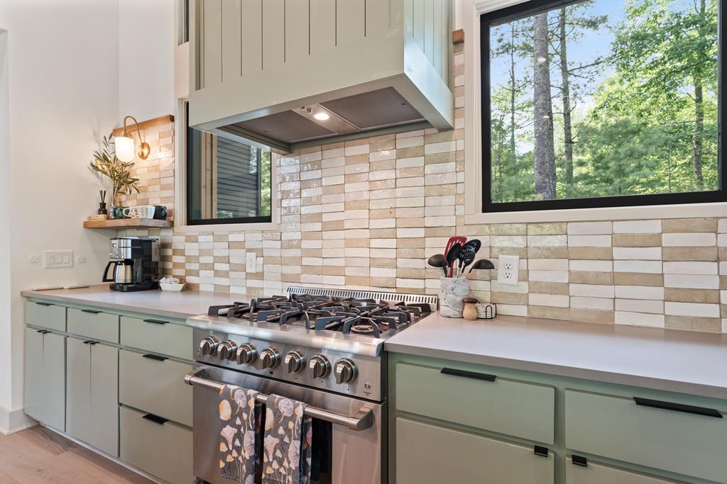 Ellijay, Georgia, 30540, United States, 4 Bedrooms Bedrooms, ,3 BathroomsBathrooms,Residential,Active,2017489