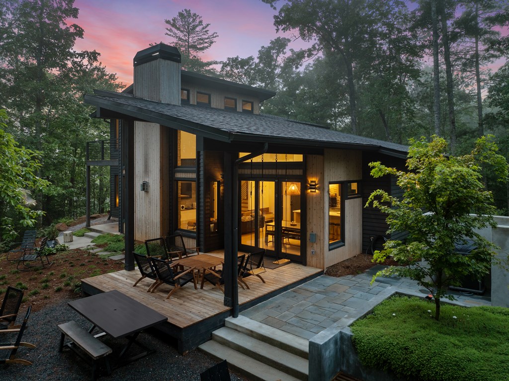 Ellijay, Georgia, 30540, United States, 4 Bedrooms Bedrooms, ,3 BathroomsBathrooms,Residential,Active,2017489