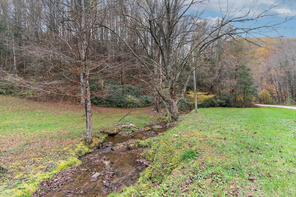 5107 Boiling Springs Road