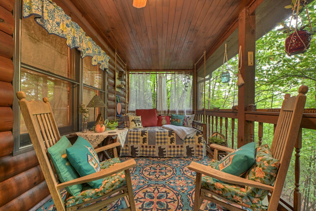 70 Ridgeview