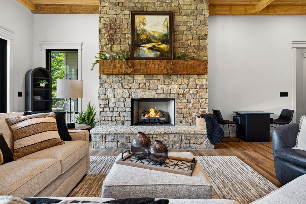 44 Staurolite Mountain Road