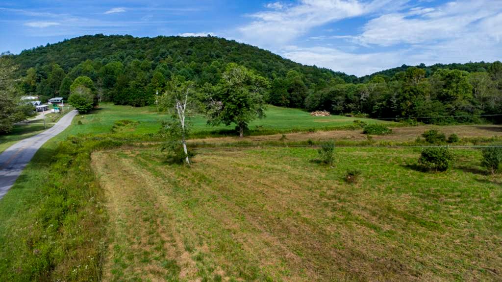 239 Glenn Elliott Road