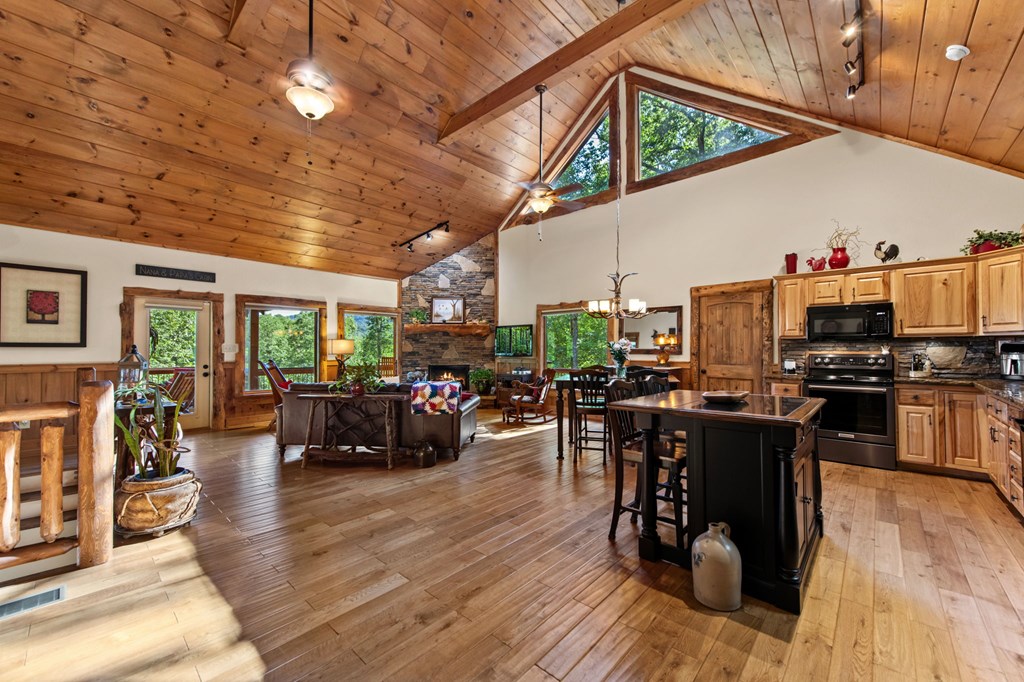 169 Walnut Mountain Road