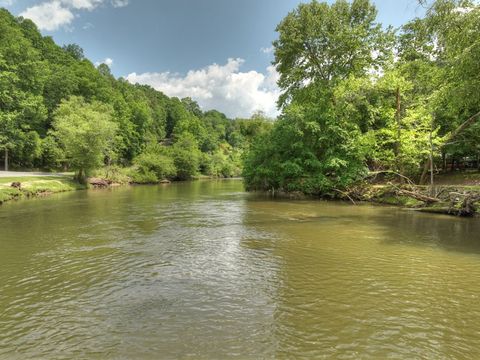 A home in Ellijay