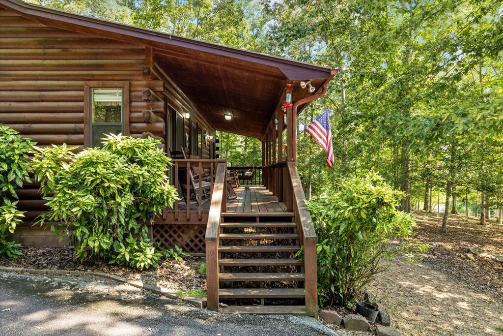 461 Gibbs Road