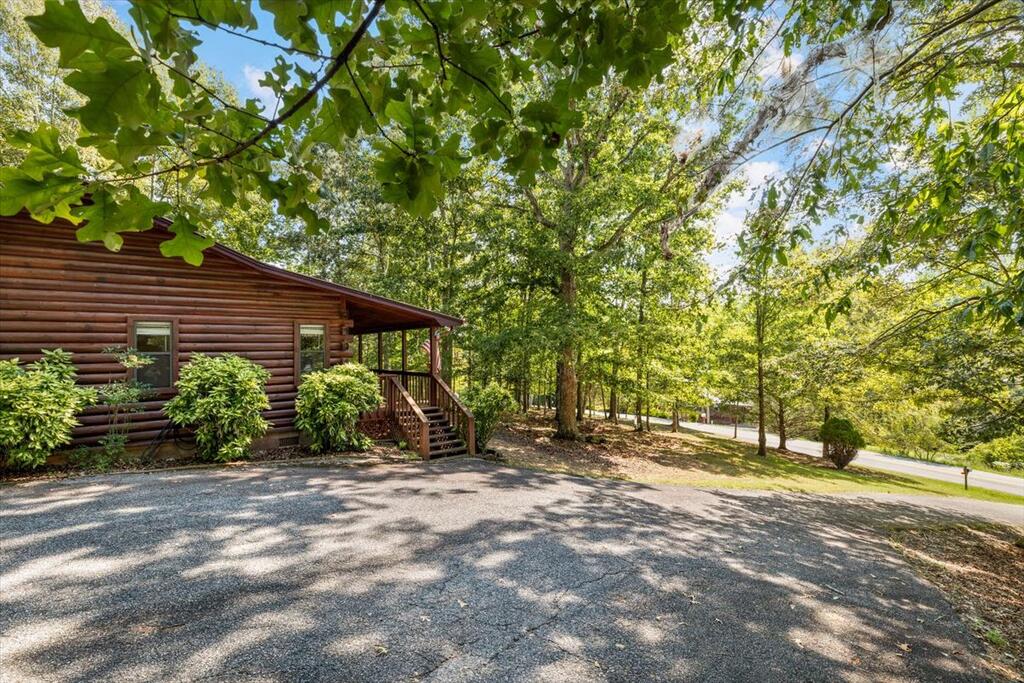 461 Gibbs Road