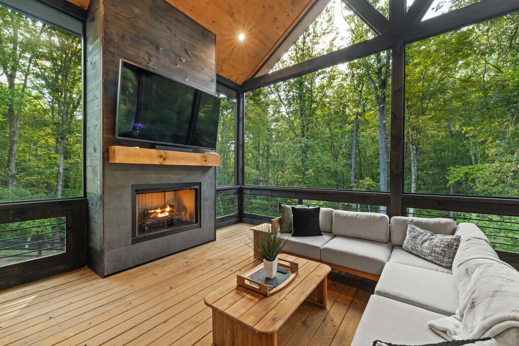 63 Laurel Trace