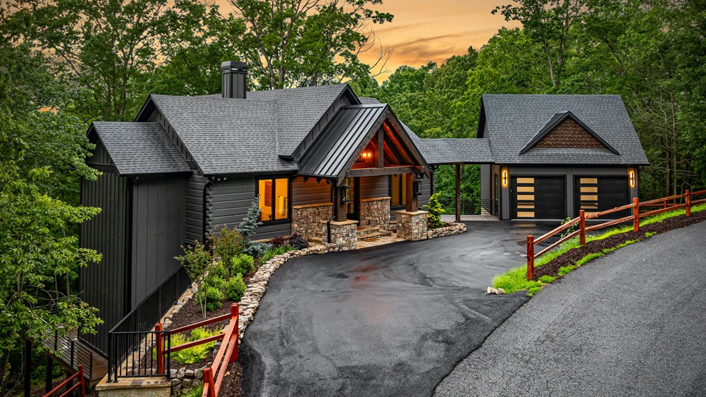 453 Settlers Ridge Road