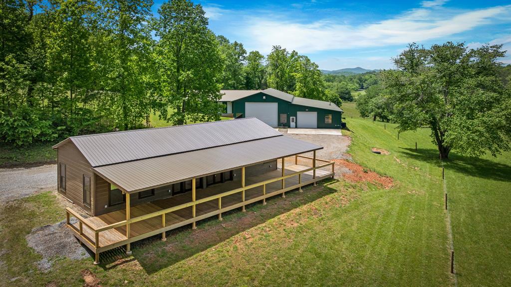 Warne, North Carolina, 28909, United States, 5 Bedrooms Bedrooms, ,6 BathroomsBathrooms,Residential,Active,1968121