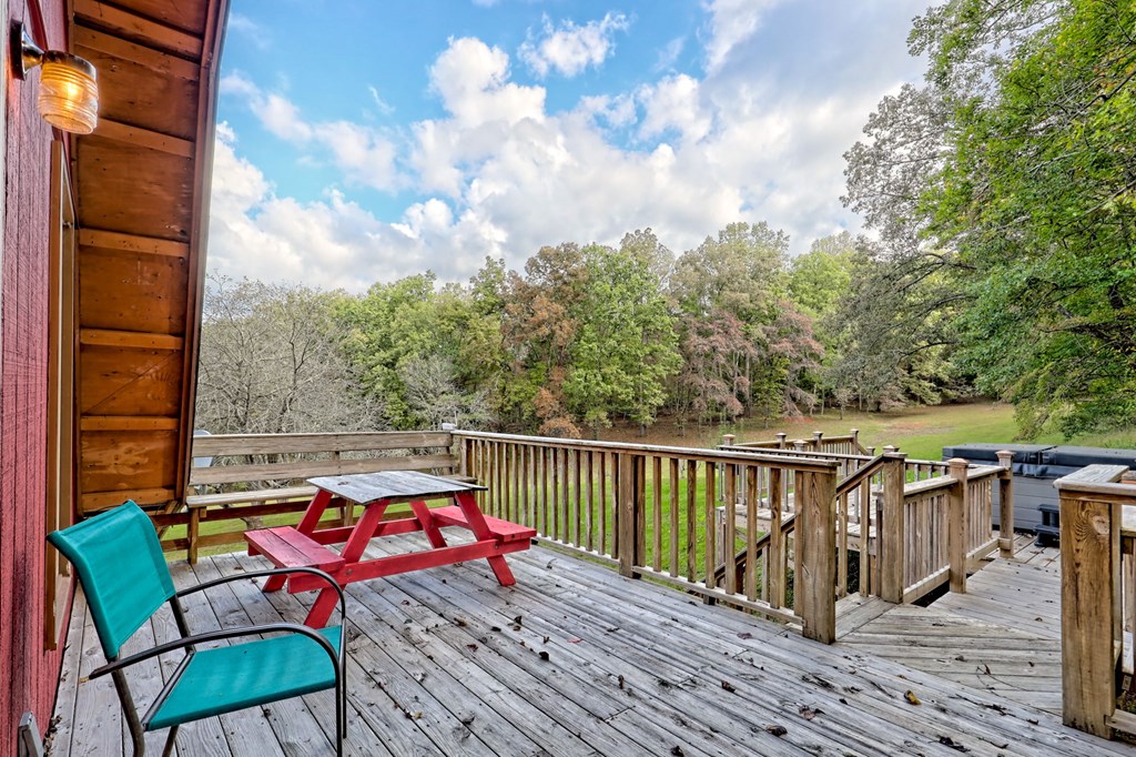 Warne, North Carolina, 28909, United States, 5 Bedrooms Bedrooms, ,6 BathroomsBathrooms,Residential,Active,1968121