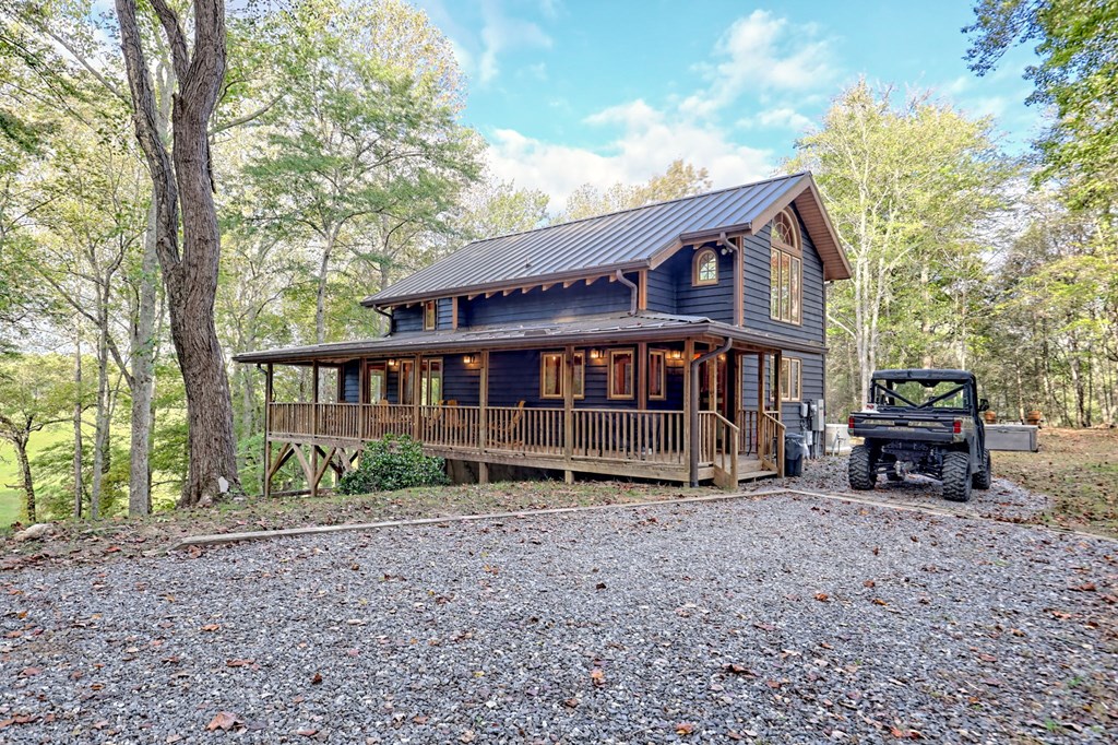 Warne, North Carolina, 28909, United States, 5 Bedrooms Bedrooms, ,6 BathroomsBathrooms,Residential,Active,1968121