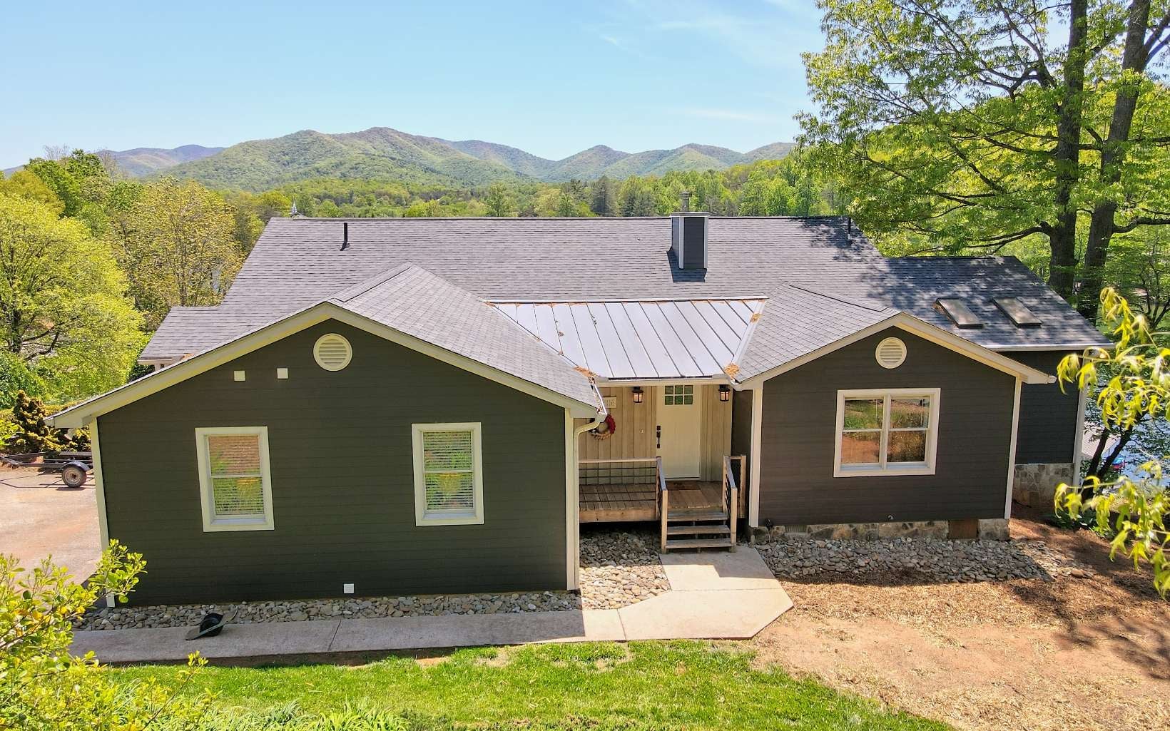1652 Stonecrest Circle