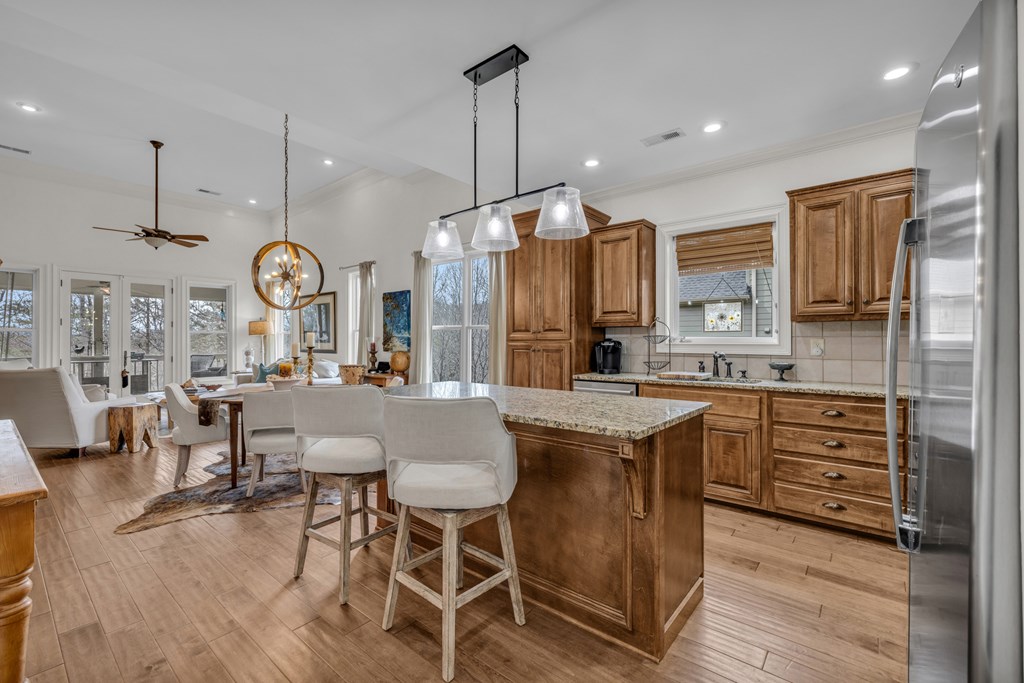352 Licklog Ridge