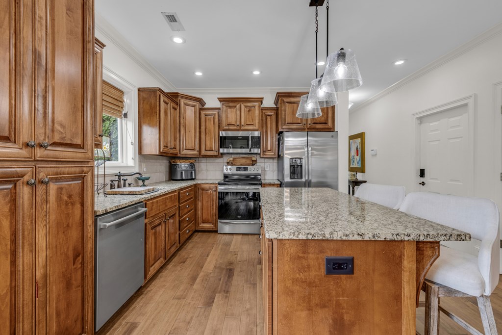 352 Licklog Ridge