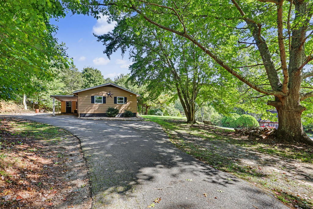 18 Willie Hutson Road