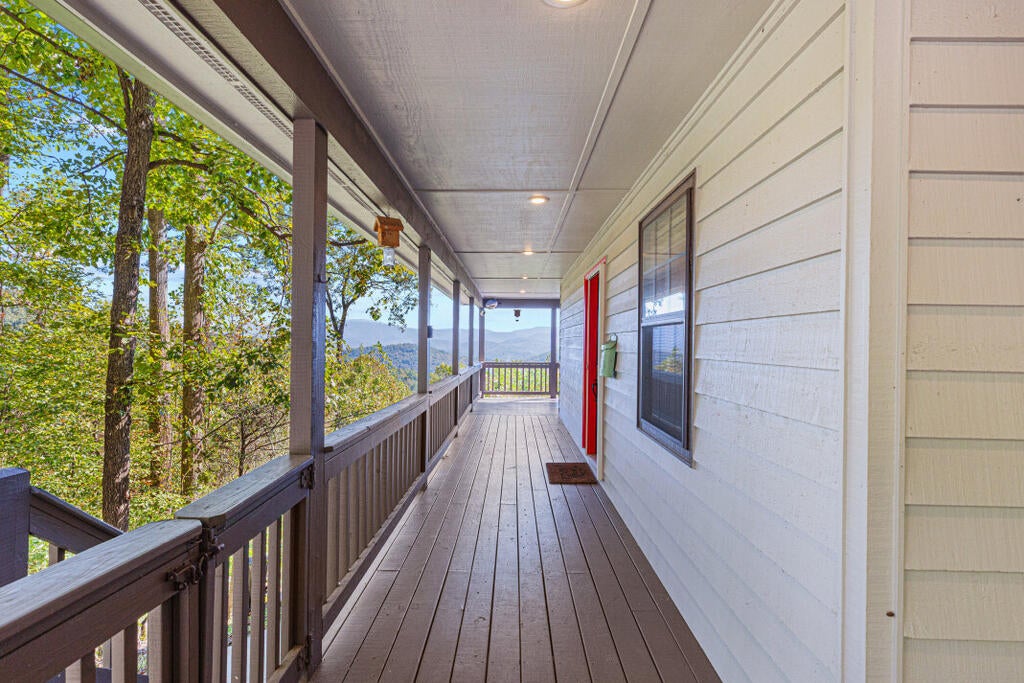1109 Flat Rock Gap Road