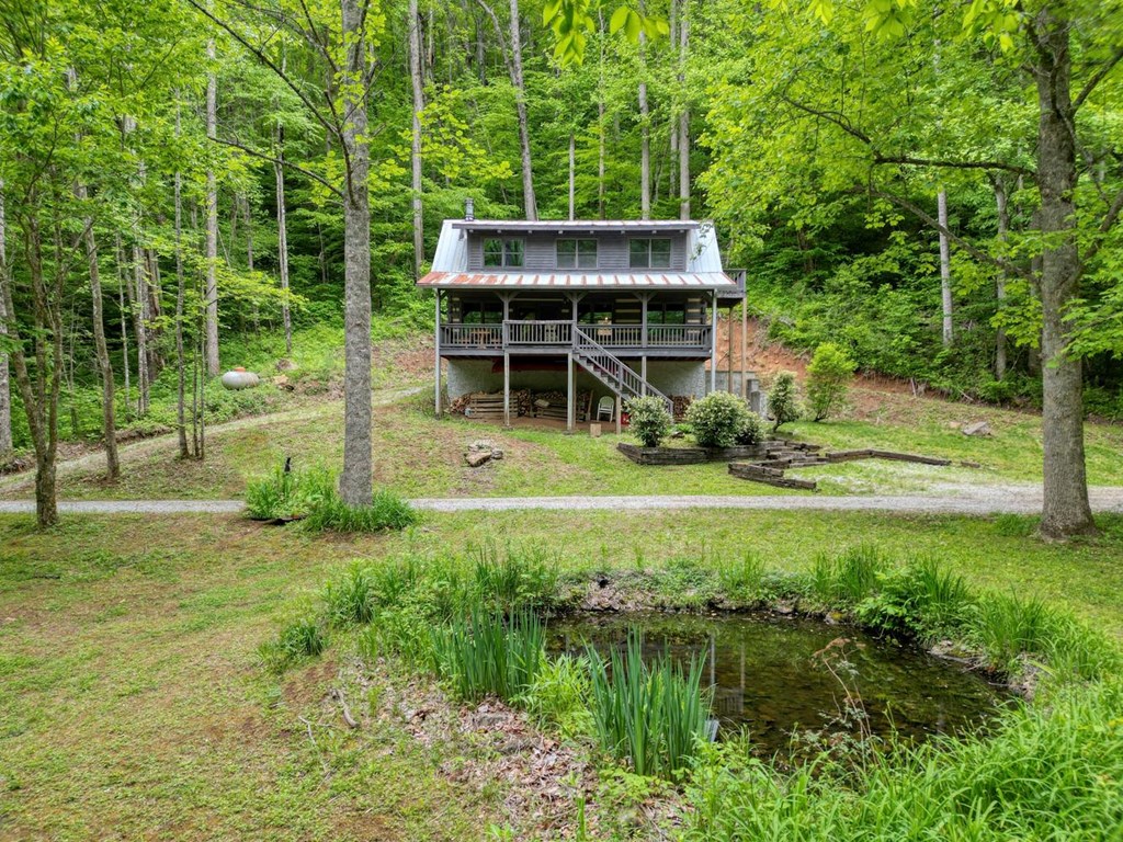 180 Dream Catcher Cove