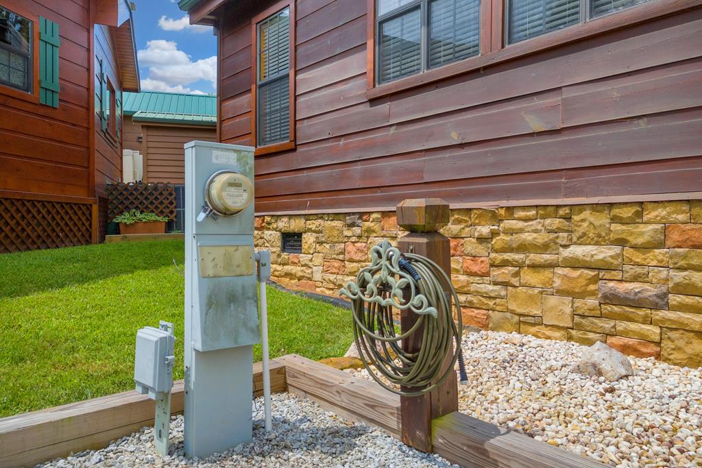 112 River Vista Drive