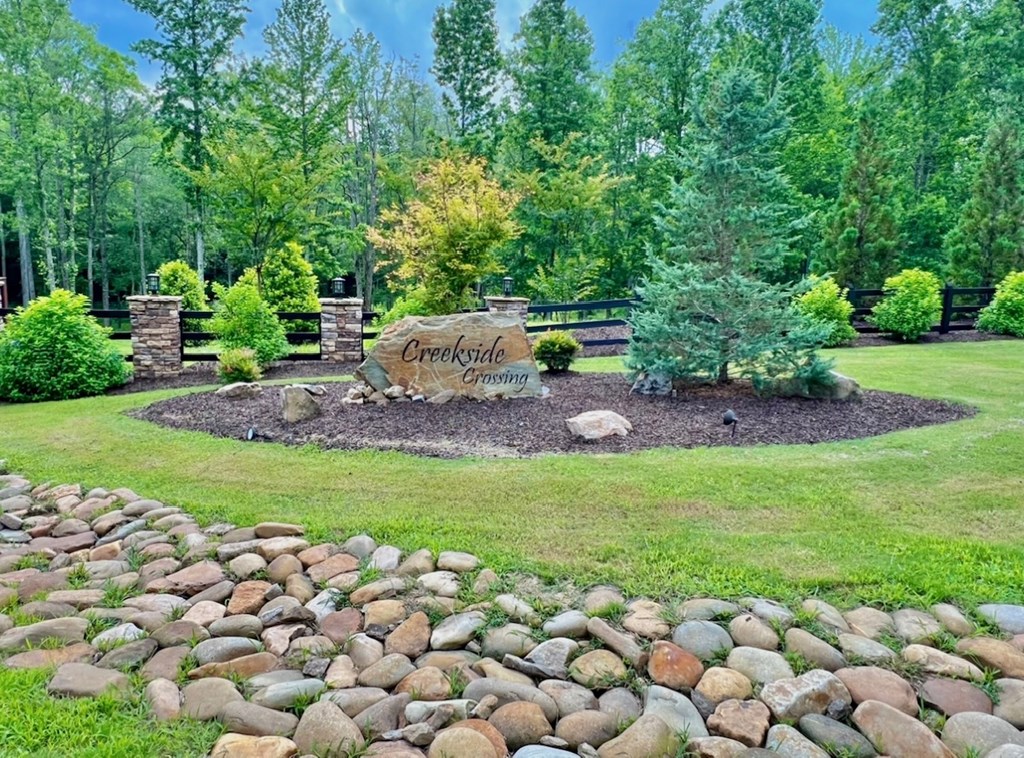 82 Barrell Knot Court