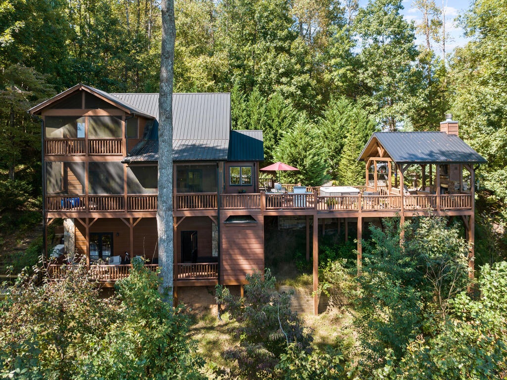 929 Overlook Road