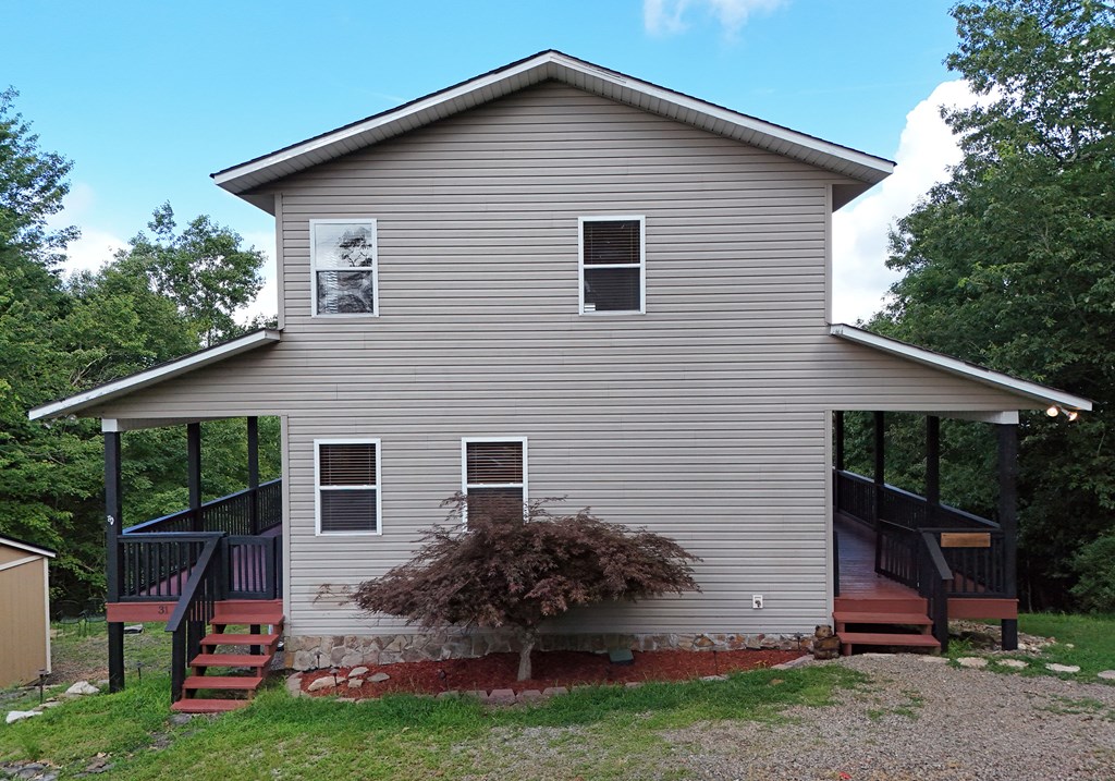31 Grant Dr