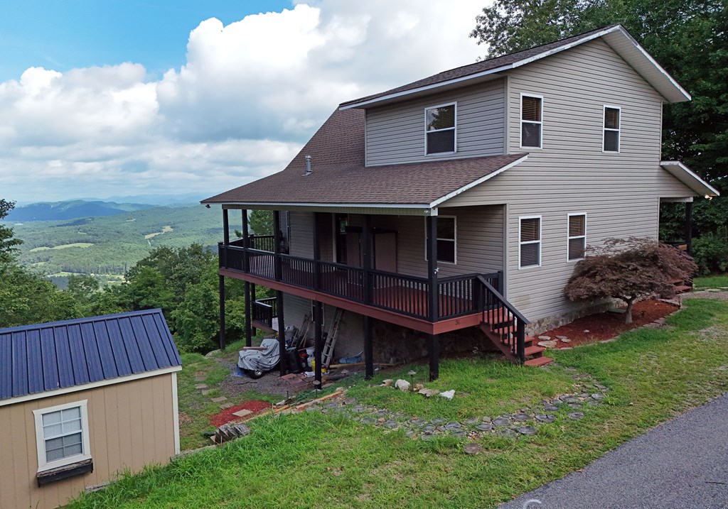 31 Grant Dr