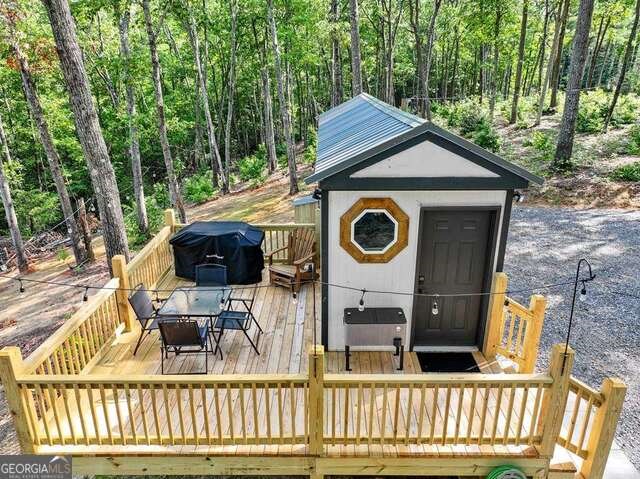 465 White Oak Circle