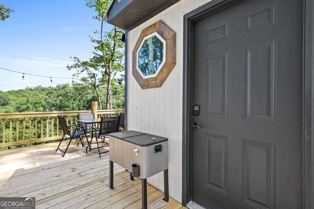 465 White Oak Circle