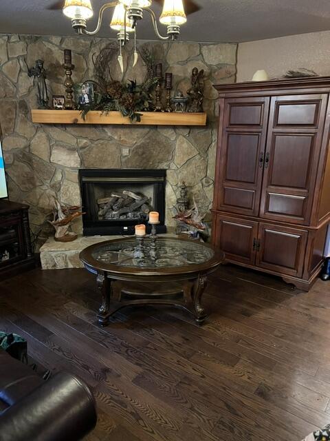 32 W Mountain Meadows Drive W