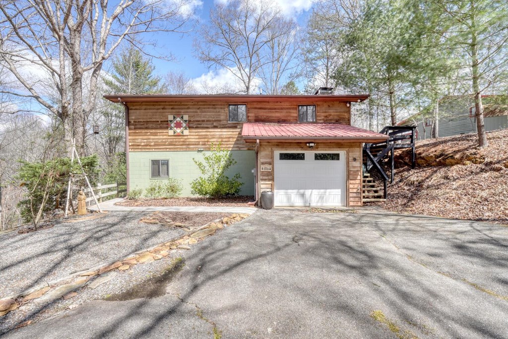 9 Silver Maple Lane