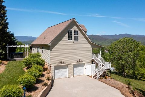 A home in Hayesville