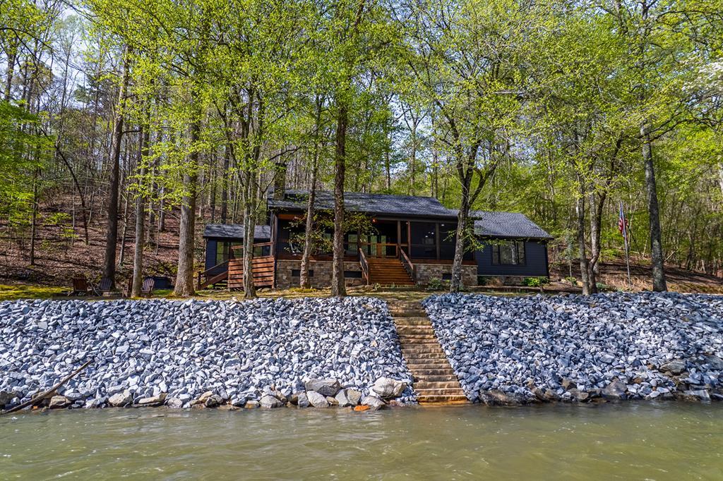 480 Riveredge Lane