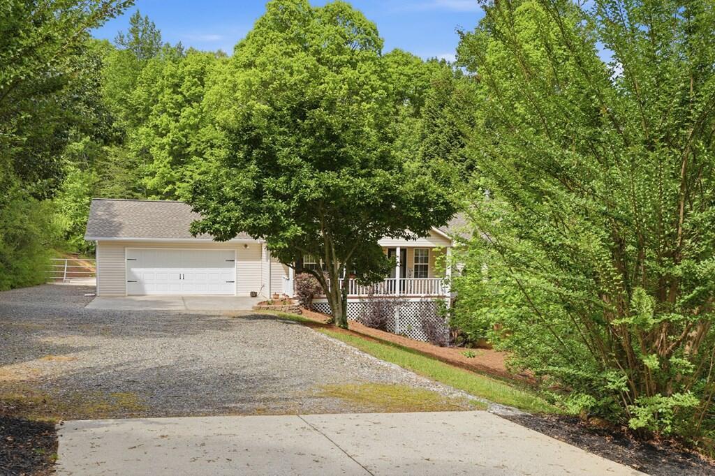 7616 Highland Oaks Drive