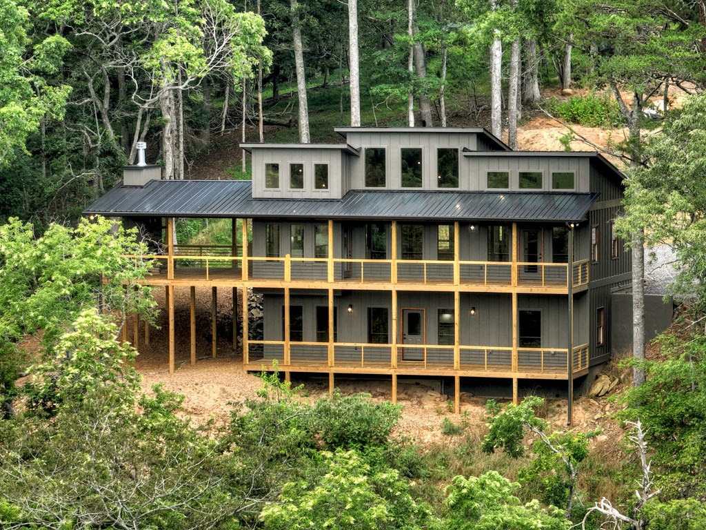 418 Windy Valley Trail