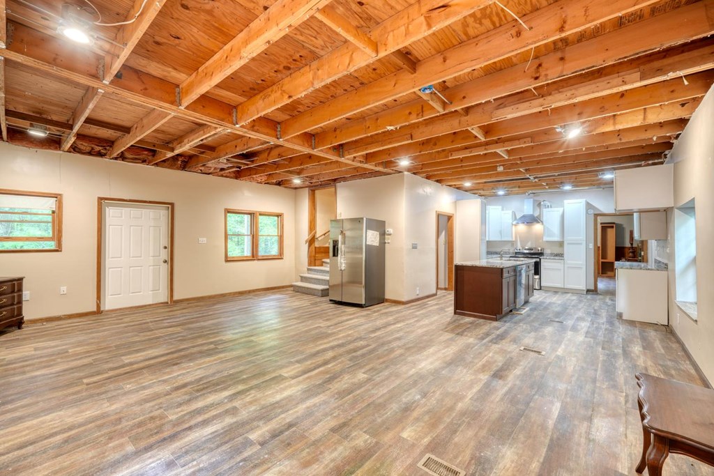 1066 Ridge Road