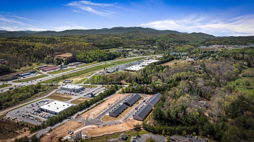 Unit 39 Grove Loop