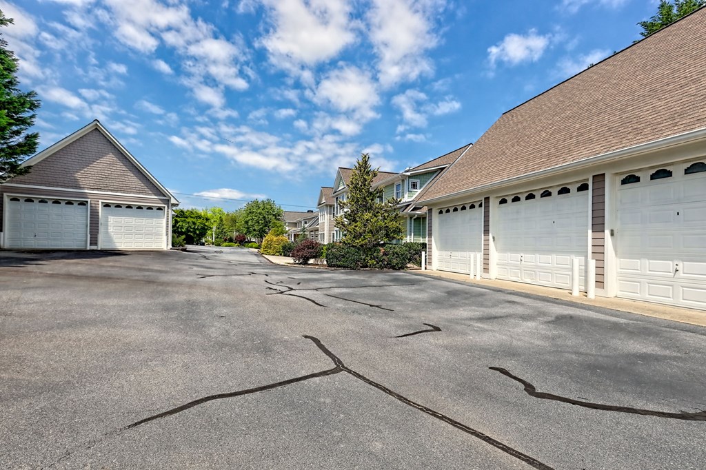 2265 Eastgate Drive