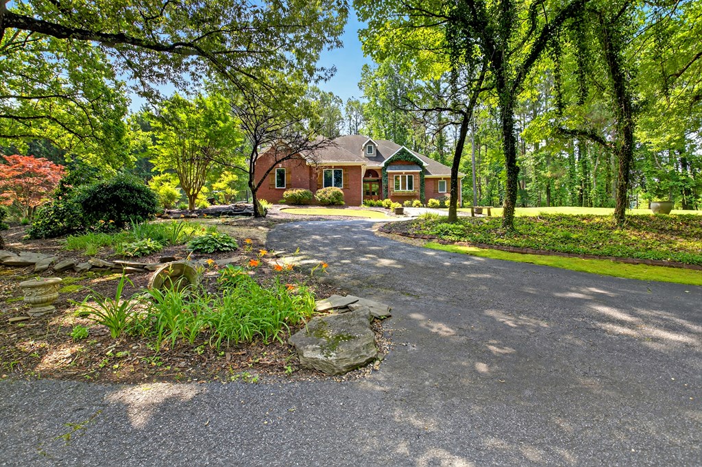 312 Sterling Road
