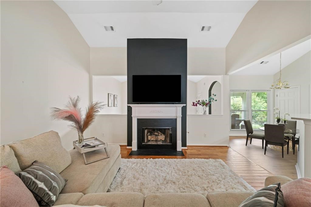 1595 Hill Crossing Court