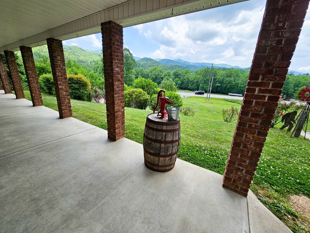 45 Sulpher Ln