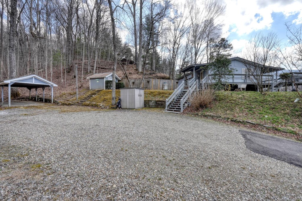 240 Ruby Lake Drive N