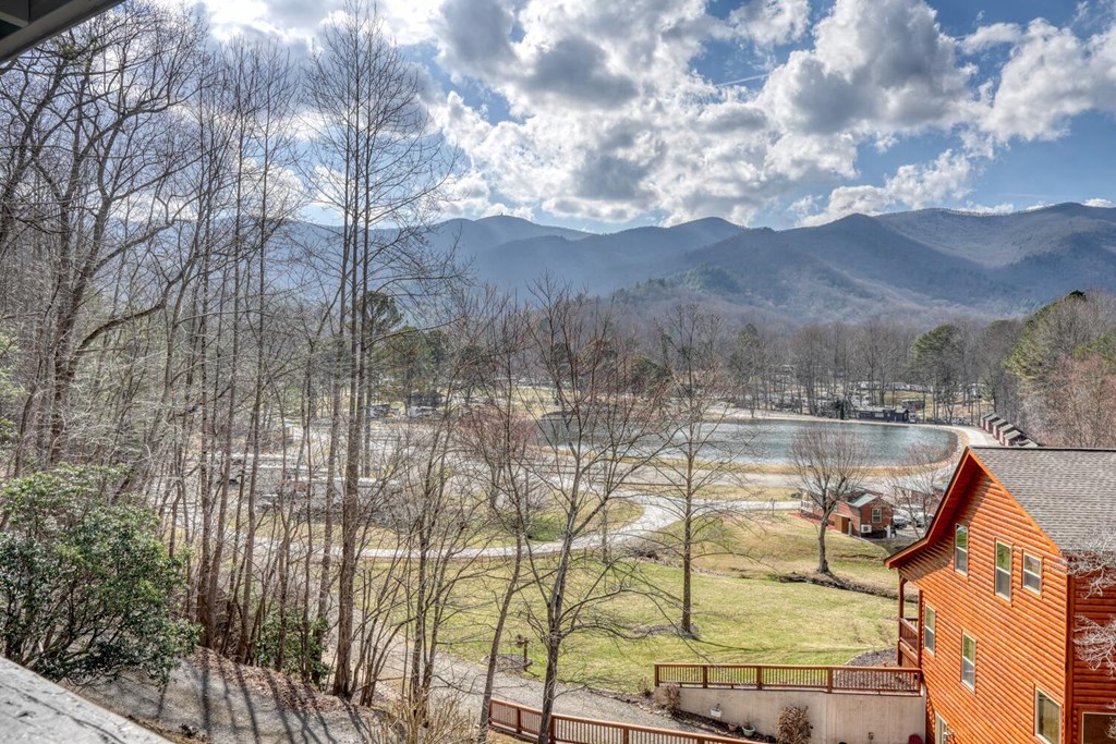 240 Ruby Lake Drive N