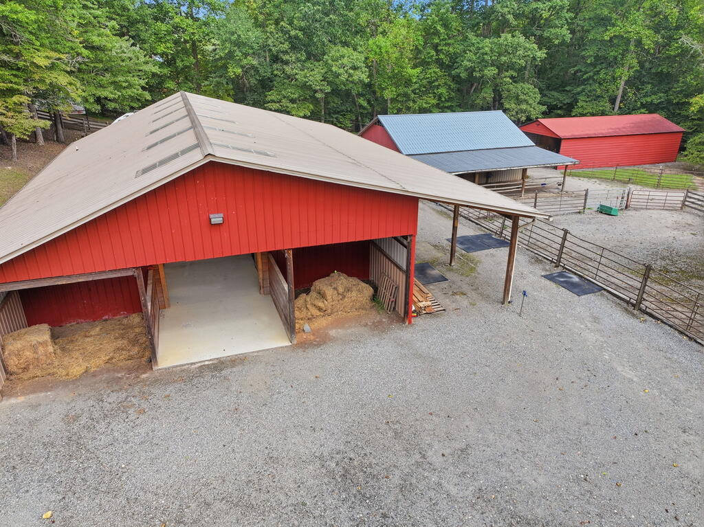 1306 Hot House Road